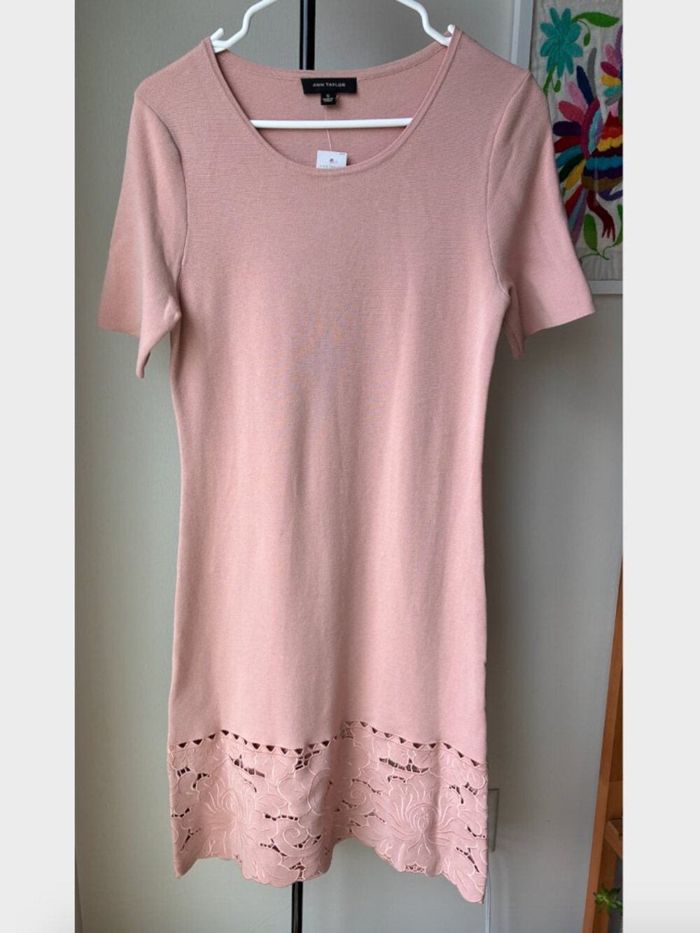 Ann Taylor NWT Pink Midi Eyelet Embroidered Floral Knit Short Sleeve Dress-Sz S